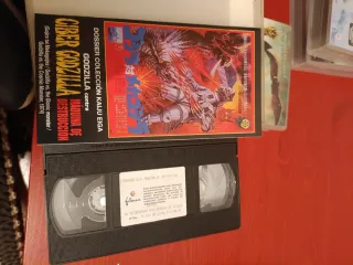 Lote 4 VHS Kaiju Eiga: Gamera y Godzilla