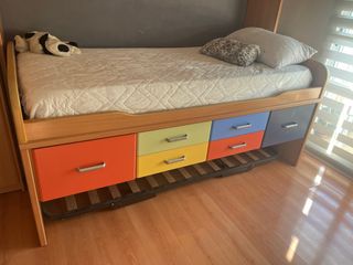 Cama nido con cajones y mesita