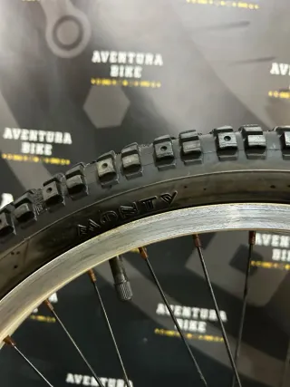 Bicicleta BMX Monty Blanca