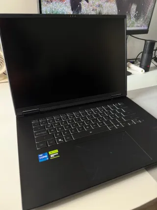 Gigabyte Gaming A16 RTX 5050 i7 13ª .NEGOCIABLE.