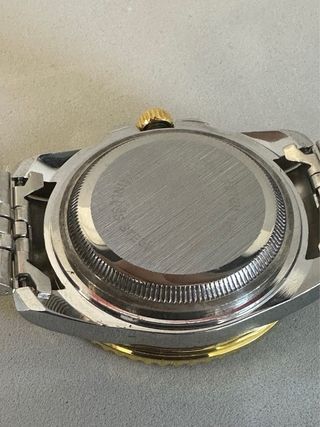 Seiko Mod Submariner Verde y Oro Cuarzo - 40mm