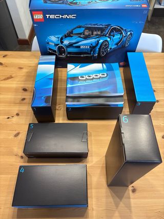 Lego Technic Bugatti Chiron 42083