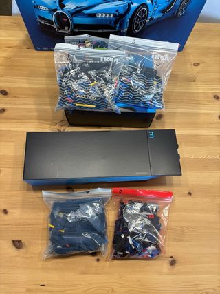 Lego Technic Bugatti Chiron 42083