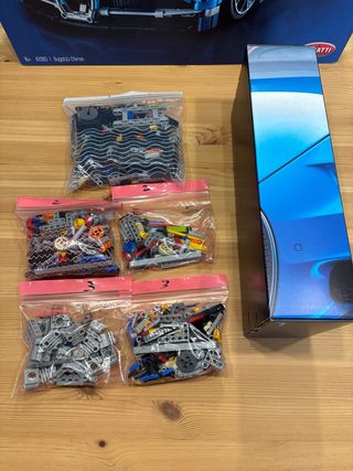 Lego Technic Bugatti Chiron 42083