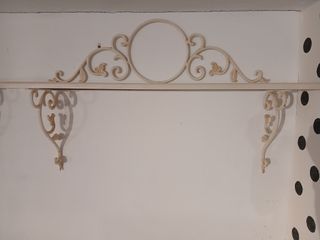 Estantería de hierro forjado beige