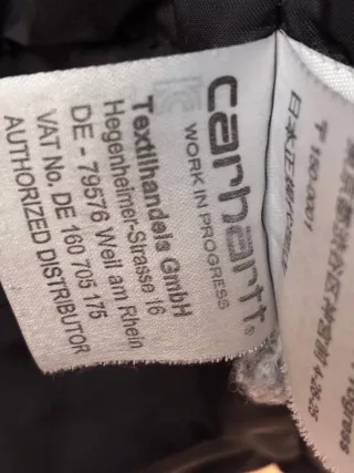 Abrigo Carhartt Negro con Capucha