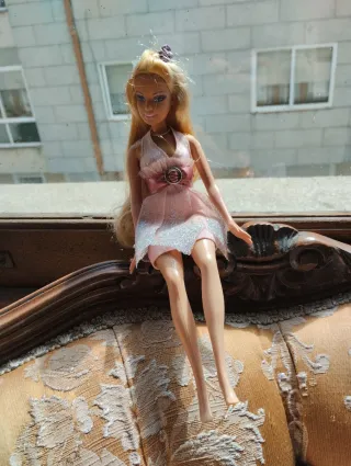 Barbie vestido rosa.Mattel