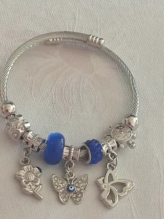 Pulsera estilo Pandora con charms mariposas