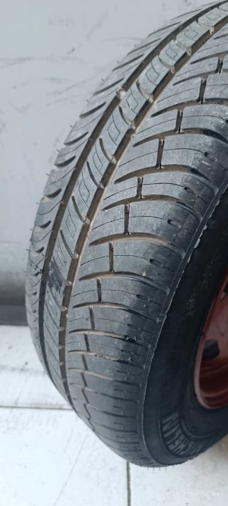 Rueda de coche