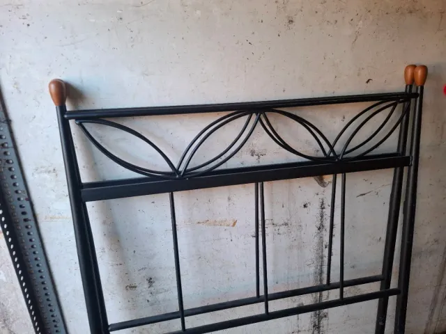 Cabezal de cama metal