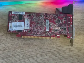 Tarjeta Gráfica Radeon HD 5450 1GB DDR3