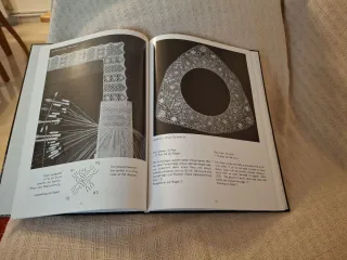 Libro de bolillos en alemán e inglés