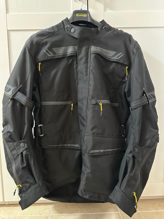 Chaqueta 4 estaciones y Pantalón Moto Levior