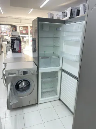 Súper oferta Nevera y lavadora plateada