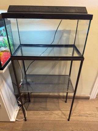 Acuario con su mesa a medida 35litros