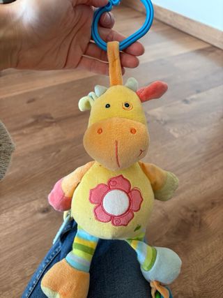 Lote juguetes y peluches para bebés
