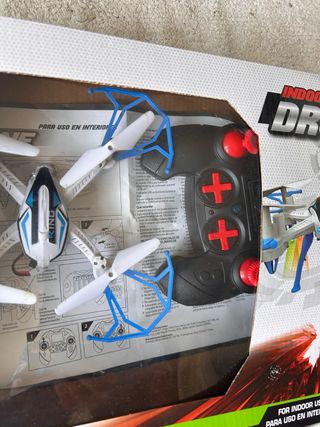 Dron de juguete para interiores