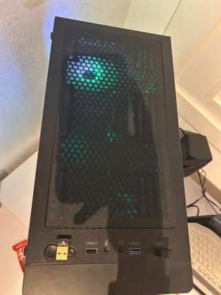 PC Gaming con luces RGB
