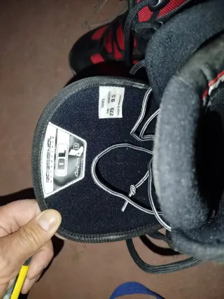 Snowboard e Scarponi Taglia 42