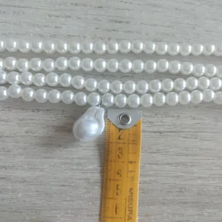 Gargantilla de perlas multicapa