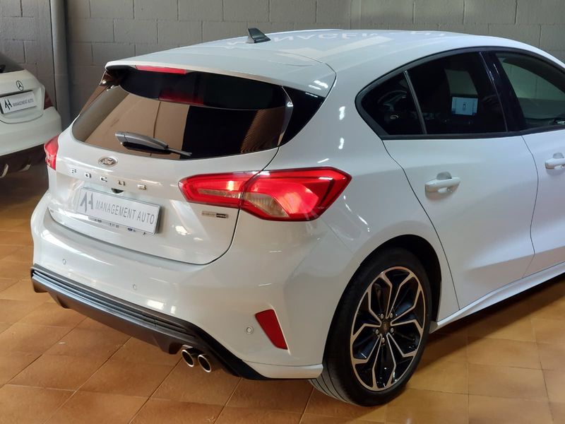 Ford Focus 2020, foto 16