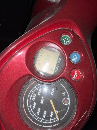 Yamaha Jog RR Roja y Blanca