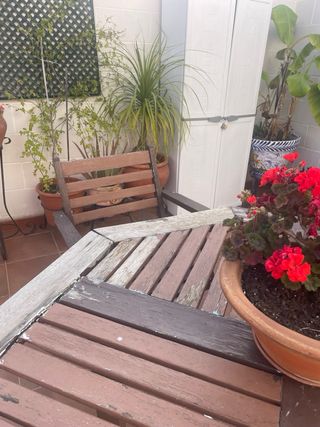 Conjunto mesa y sillas jardín madera