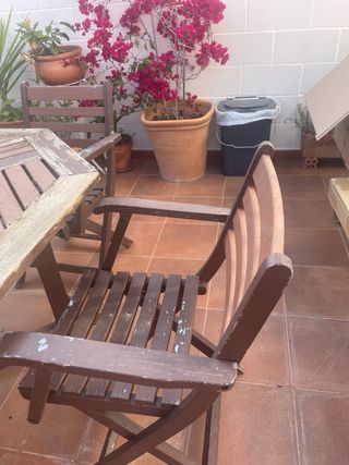 Conjunto mesa y sillas jardín madera