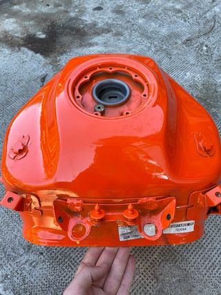 Depósito gasolina original KTM Duke 390 2023