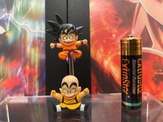 Figuras gashapon Dragon Ball Goku y Krilin