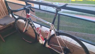 Bicicleta de carretera CUBE Agree 2015 Talla 56