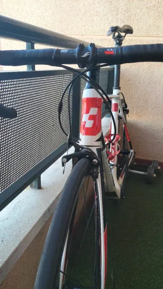 Bicicleta de carretera CUBE Agree 2015 Talla 56