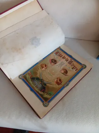 Libro antiguo. Vida de la Virgen María.