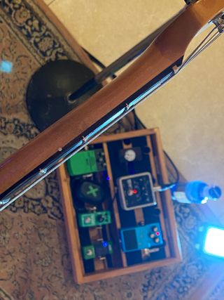 Pedalera personalizada madera guitarra/bajo