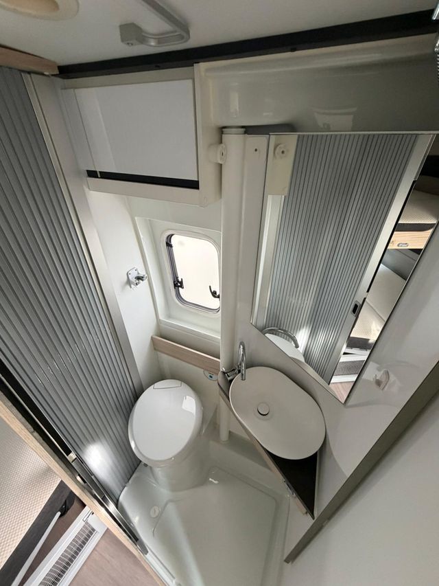 Adria Twin SP 600 Plus 2022