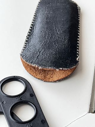 Medidor de anillos con funda