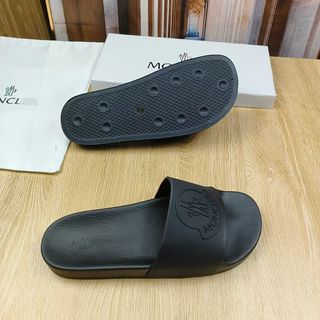 Chanclas Moncler Negras
