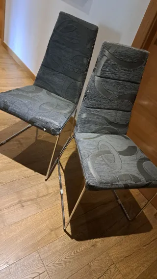 Juego de 4 sillas conedor/salón