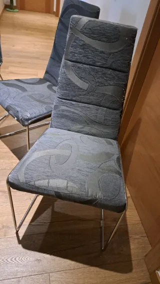 Juego de 4 sillas conedor/salón