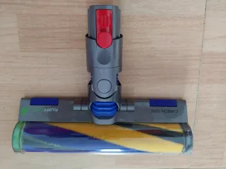 Cepillo Dyson V15 Fluffy Optic. A estrenar