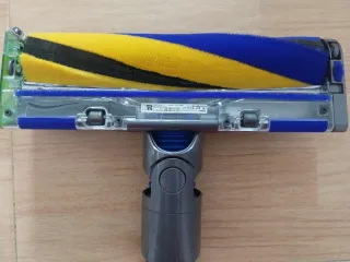 Cepillo Dyson V15 Fluffy Optic. A estrenar