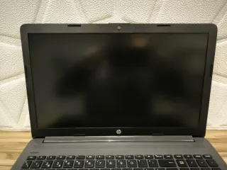 Portátil HP 250 G7