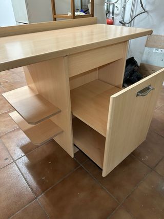 Escritorio de madera