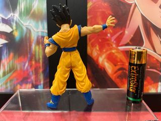 Figura gashapon Dragon Ball Gohan