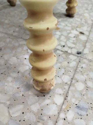 Lote 2 Sillas antiguas talladas