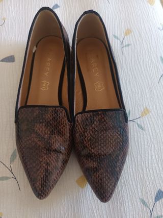 Zapatillas Beige y Doradas