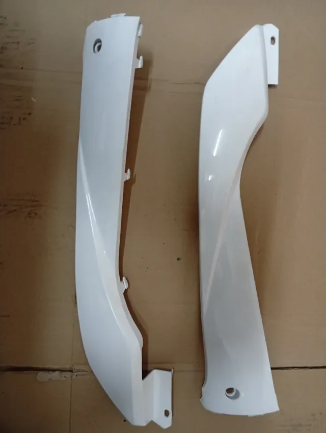 Plásticos bajo suelo Peugeot Tweet 125