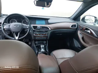 Infiniti QX30 2016