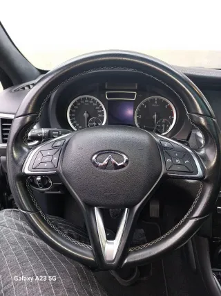 Infiniti QX30 2016
