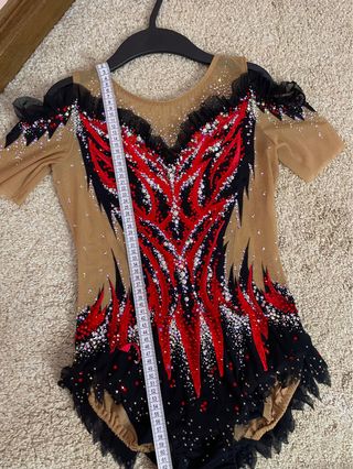 Traje Gimnasia Rítmica Negro y Rojo